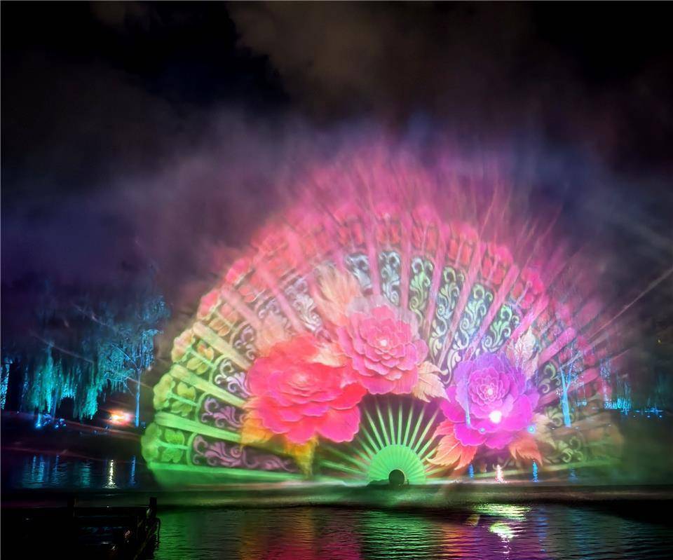 北疆首部超維度音樂水舞光影秀精彩上演:光影秀